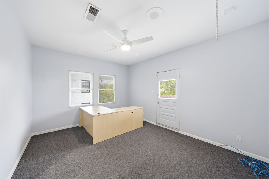 More Photos Of 626 W Alabama St, Houston Flex For Sale