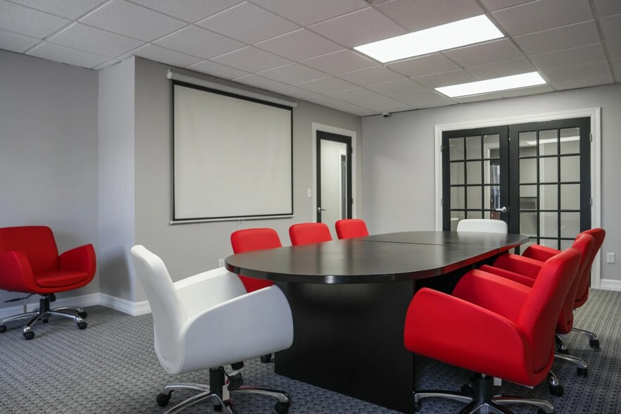 More Photos Of 6001 Nw Expressway, Oklahoma City Office For Sale