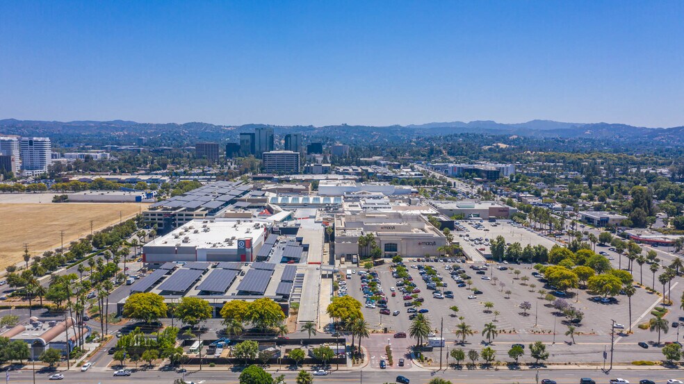 More Photos Of 21719 Hart St, Canoga Park Apartments For Sale