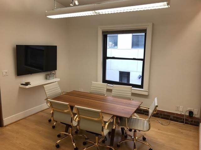 More Photos Of 502-514 Santa Monica Blvd, Santa Monica Loft Creative Space For Lease