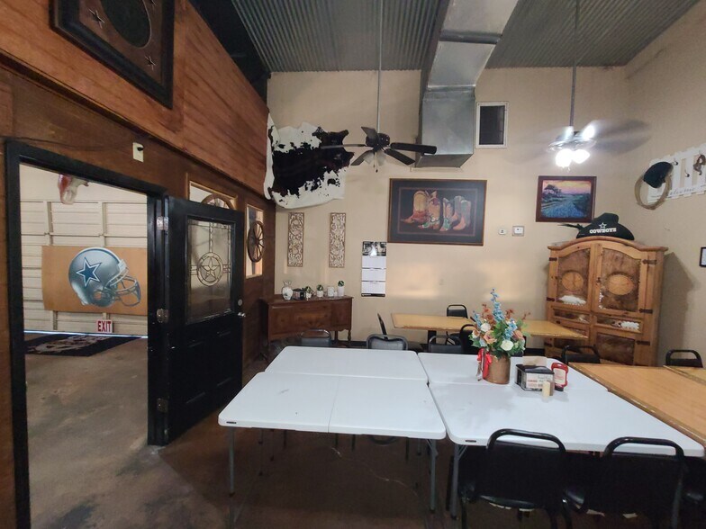 More Photos Of 2216 Gulf Fwy, La Marque Restaurant For Sale