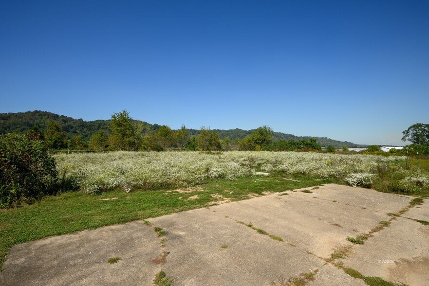 More Photos Of 2 Commerce Dr, Gallipolis Land For Sale
