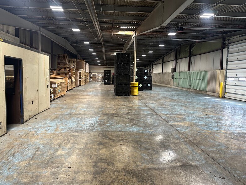 More Photos Of 1000 Auburn Dr, Auburn Warehouse For Sale