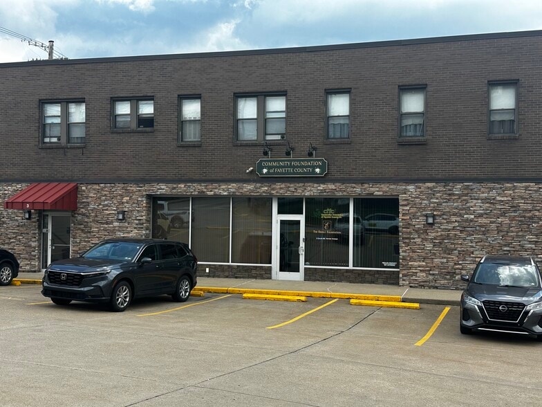 Primary Photo Of 1-7 S Mount Vernon Ave, Uniontown Office For Lease