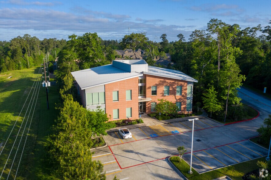 More Photos Of 8350 Ashlane Way, The Woodlands Medical For Lease