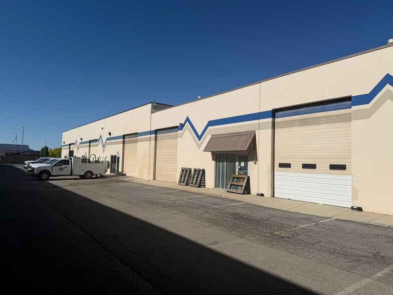 More Photos Of 1901 W 2425 S, Woods Cross Manufacturing For Lease