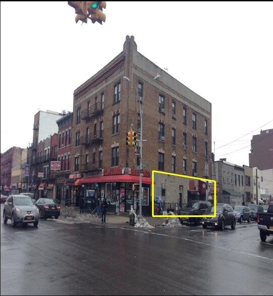 Primary Photo Of 811 Grand St, Brooklyn Apartments For Lease