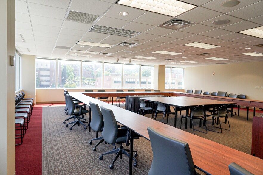 More Photos Of 112 Washington Pl, Pittsburgh Office Residential For Lease