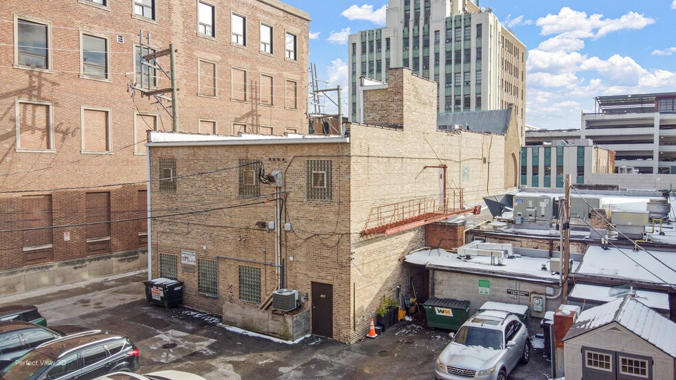 More Photos Of 720 Lake St, Oak Park Medical For Sale