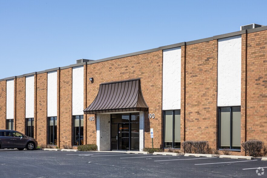 More Photos Of 180-230 Messner Dr, Wheeling Warehouse For Lease