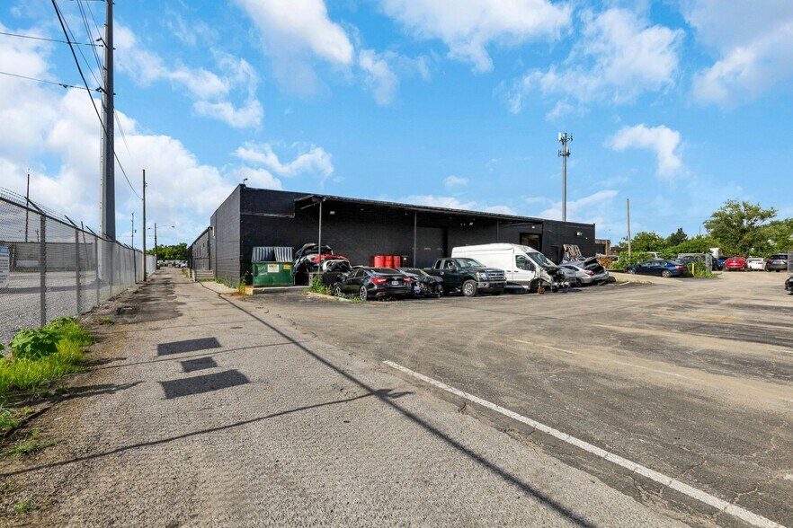 More Photos Of 1025 E Fifth Ave, Columbus Warehouse For Lease