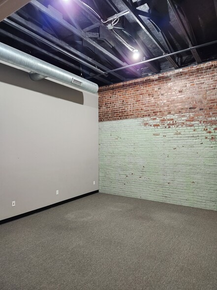 More Photos Of 2 N Madison Ave, Greenwood Loft Creative Space For Sale