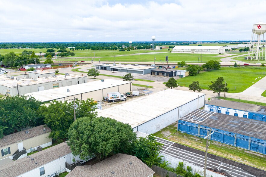 More Photos Of 1835 Industrial Blvd, Norman Warehouse For Sale