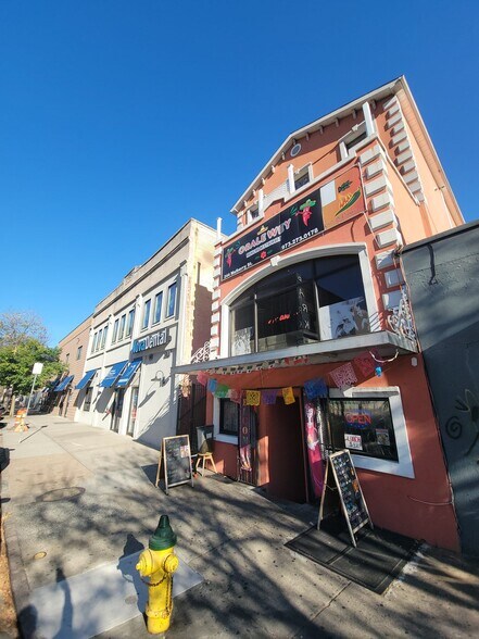 More Photos Of 244 Mulberry St, Newark Storefront Retail Residential For Lease