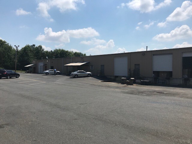 More Photos Of 111 Cupped Oak Dr, Matthews Light Distribution For Lease