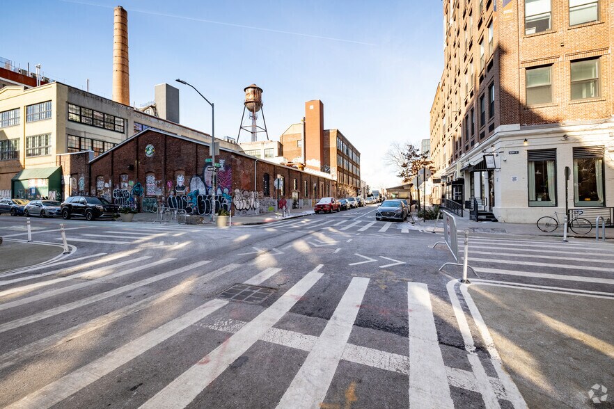 More Photos Of 118 N 11th St, Brooklyn Loft Creative Space For Lease