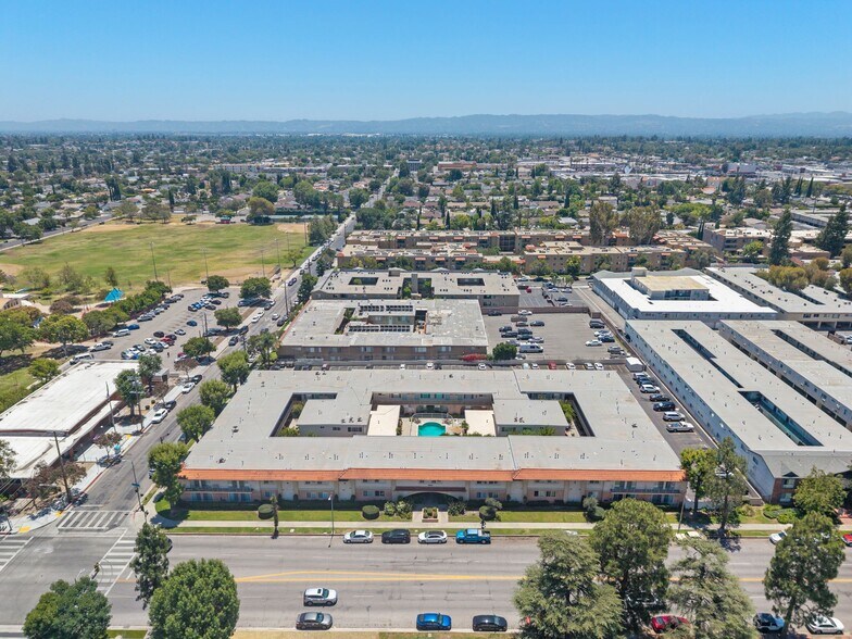 More Photos Of 10625 Petit Ave, Granada Hills Apartments For Sale