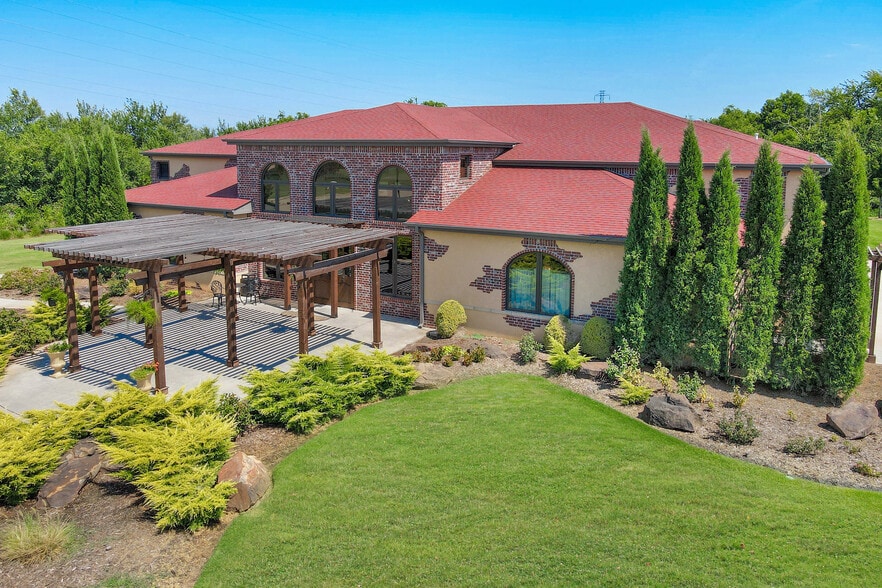 More Photos Of 11200 N Eastern Ave, Oklahoma City Lodge Meeting Hall For Sale