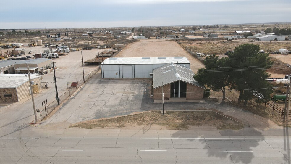 More Photos Of 2403 Avenue O, Eunice Industrial For Sale