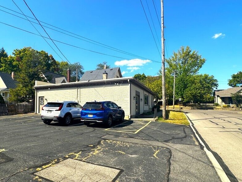 More Photos Of 78 E Franklin St, Dayton Office For Sale