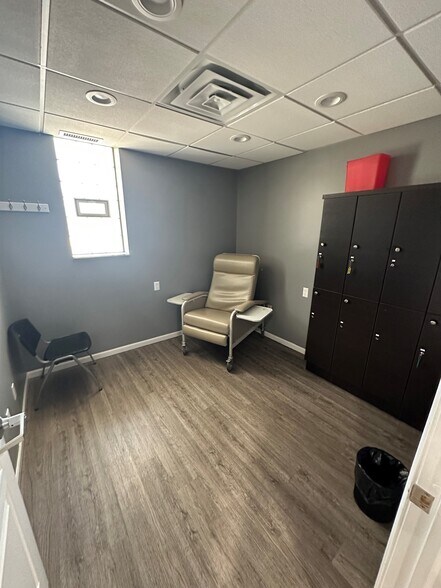 More Photos Of 1190 E Twelve Mile Rd, Madison Heights Medical For Sale