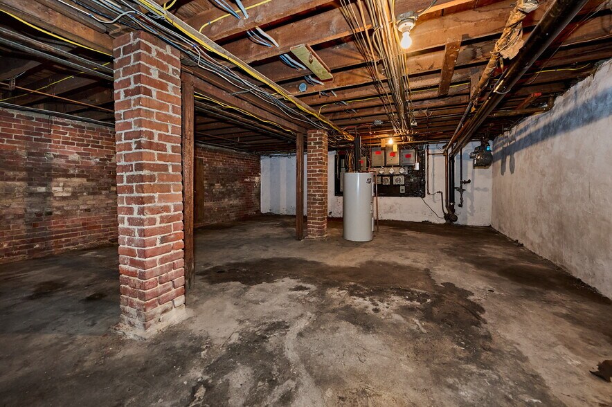 More Photos Of 42-44 Pleasant St, Easthampton Storefront Retail Residential For Sale