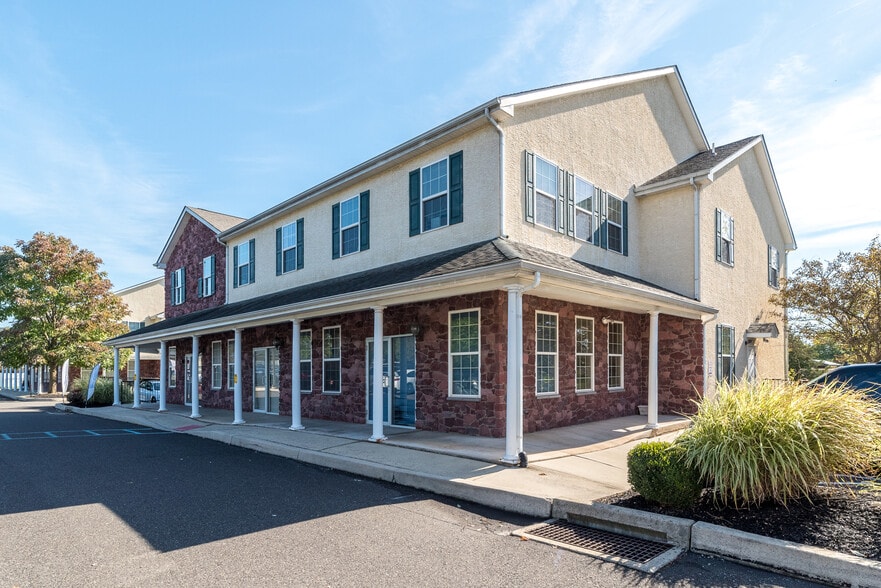 More Photos Of 292-296 W Ridge Pike, Royersford Office For Lease