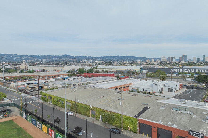 More Photos Of 1850 Campbell St, Oakland Light Distribution For Lease