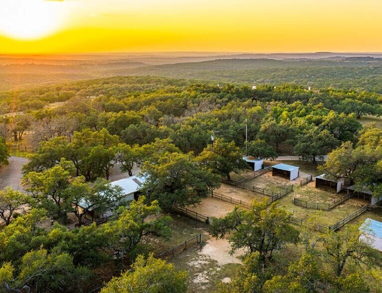 More Photos Of 7040 W Fitzhugh Rd, Dripping Springs Land For Sale
