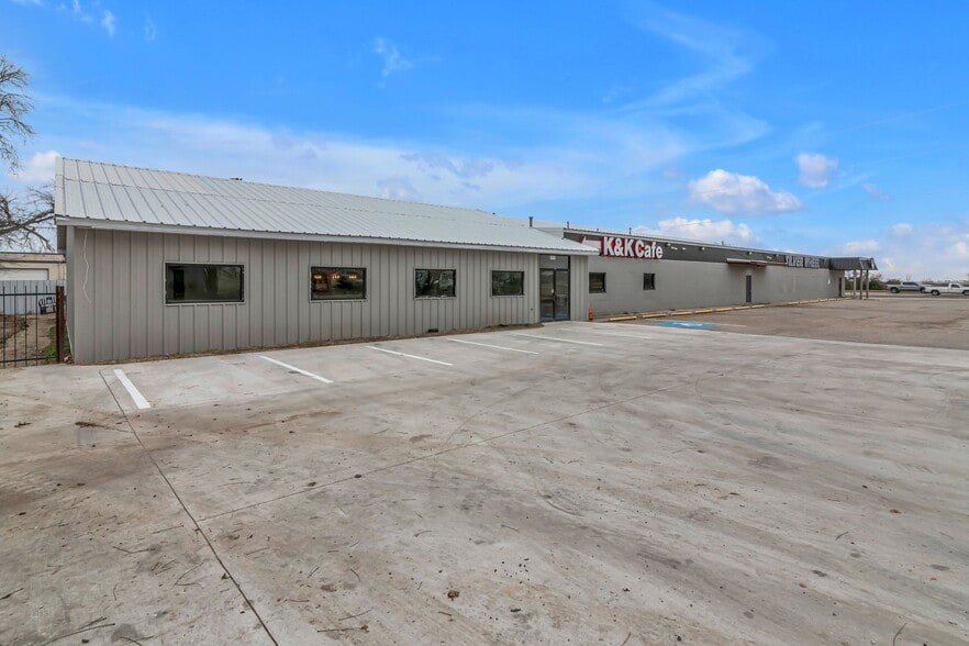 More Photos Of 7628 Corina Dr, Fort Worth Skating Rink For Sale