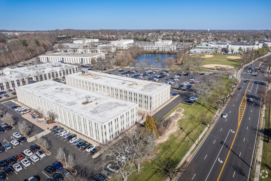 More Photos Of 3000 Marcus Ave, Lake Success Office For Sale