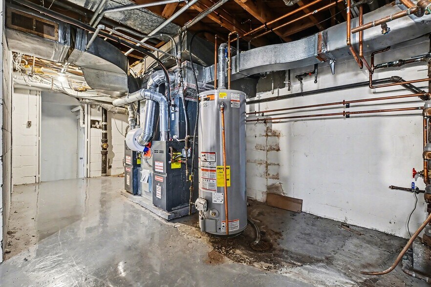 More Photos Of 5519 Northwest Radial Hwy, Omaha Medical For Sale