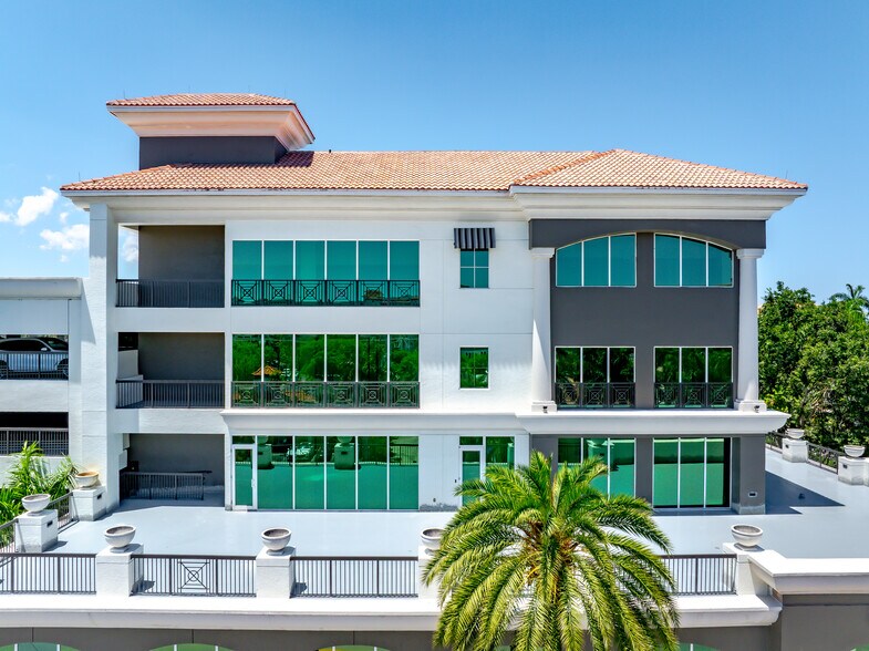 More Photos Of 1 N Federal Hwy, Boca Raton Office For Lease