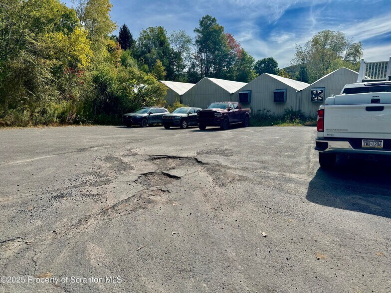 More Photos Of 1324 Justus Blvd, Clarks Summit Office For Lease