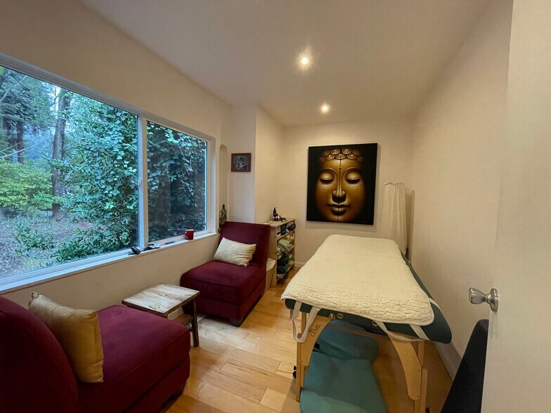 More Photos Of 10 Millwood St, Mill Valley Medical For Sale