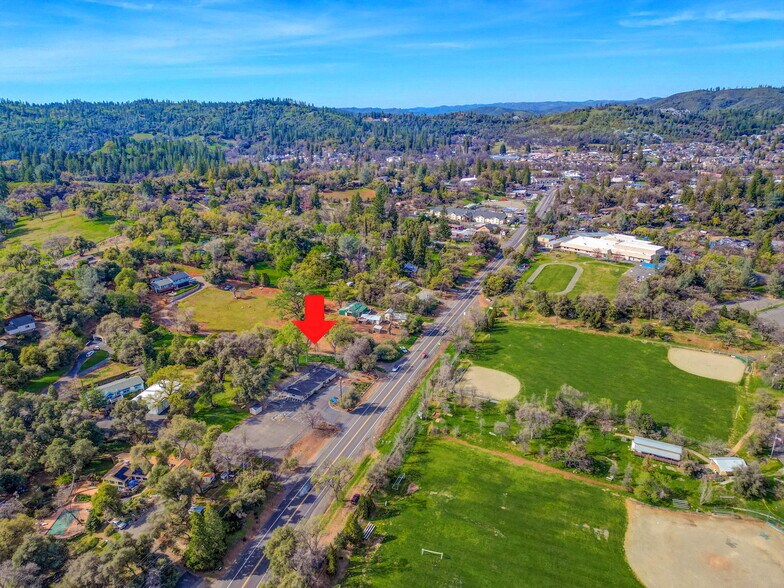 More Photos Of 382 CA-4, Murphys Office For Sale