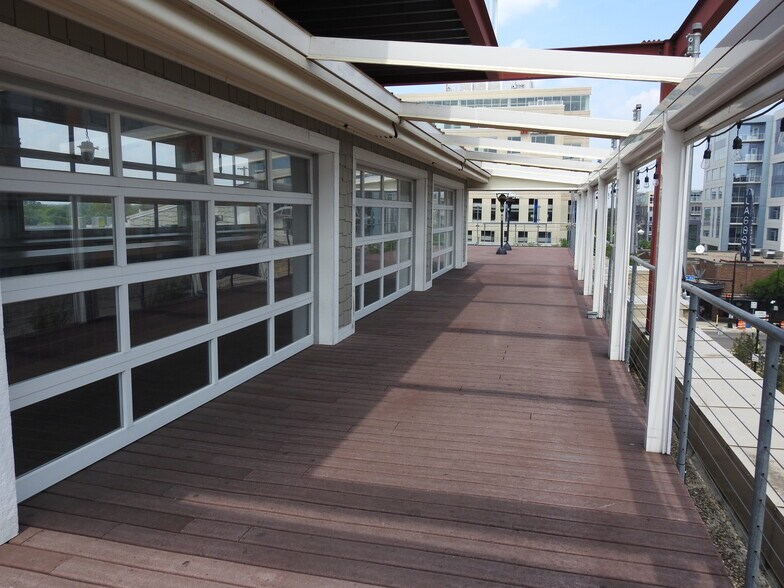 More Photos Of 1402 W Lake St, Minneapolis Restaurant For Sale