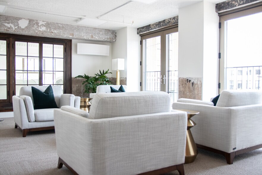 More Photos Of 201 S Broadway Ave, Albert Lea Loft Creative Space For Lease