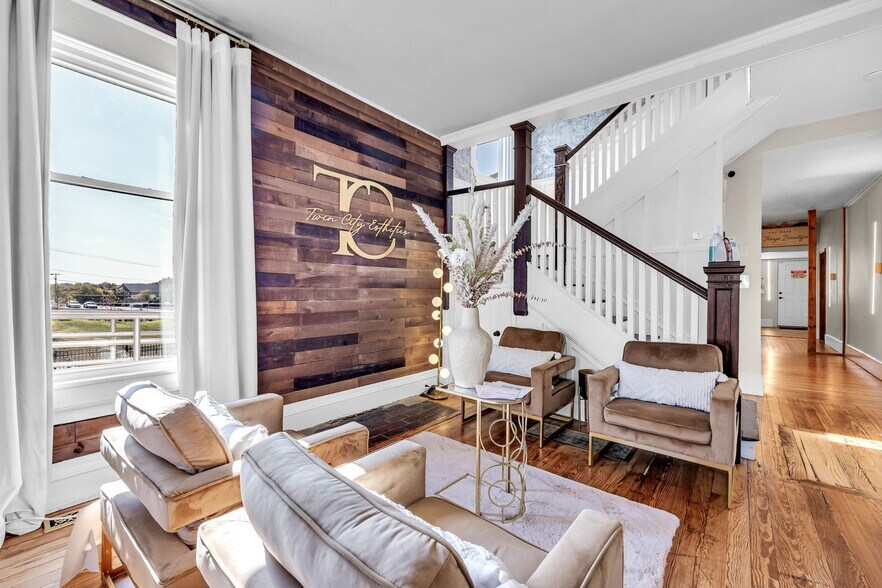 More Photos Of 126 S Spruce St, Winston-Salem Office Residential For Sale