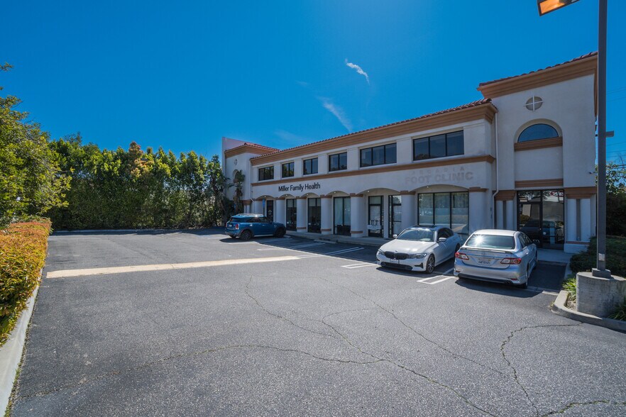 More Photos Of 200-222 E Foothill Blvd, Arcadia Storefront Retail Office For Sale