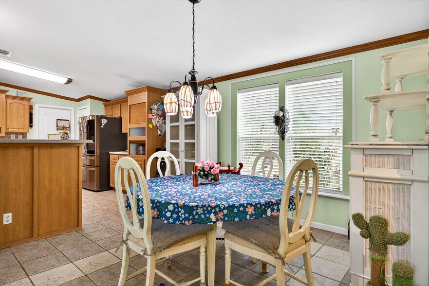 More Photos Of 3308 24th Ave SE, Ruskin Specialty For Sale