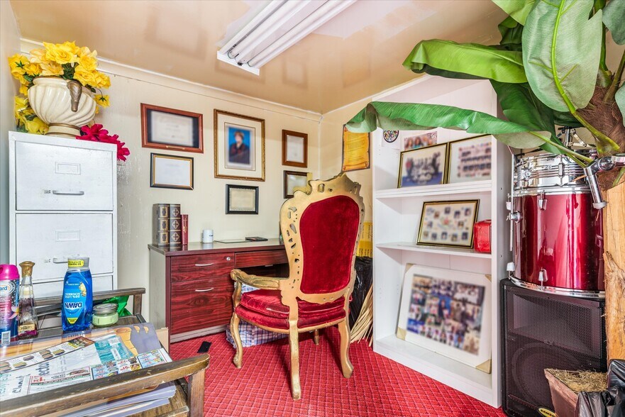 More Photos Of 119-07 Sutphin Blvd, Jamaica Religious Facility For Sale