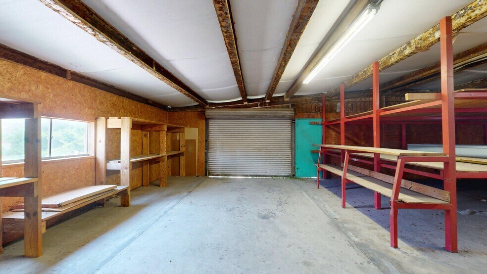 More Photos Of 1602 FM 1431, Marble Falls Showroom For Lease