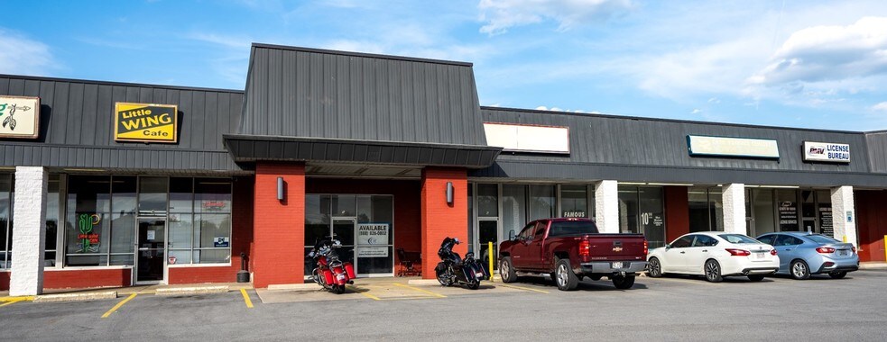 More Photos Of 2700-2790 Mahoning Ave NW, Warren Storefront For Lease