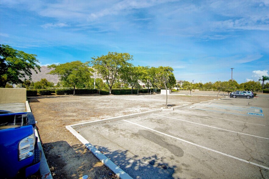 More Photos Of Canyon Springs Parkway, Riverside Land For Lease