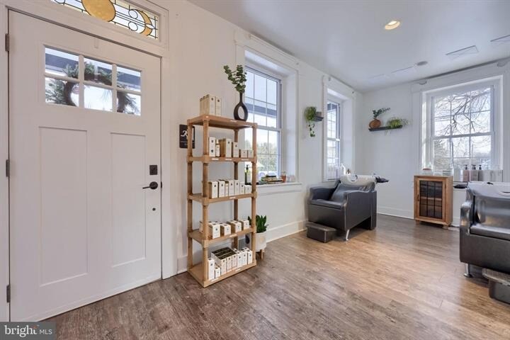 More Photos Of 2668 Lititz Pike, Lancaster Office For Sale