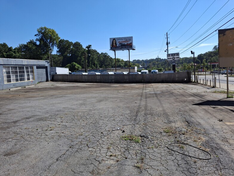 More Photos Of 2410 SW Metropolitan Pky, Atlanta Auto Repair For Sale