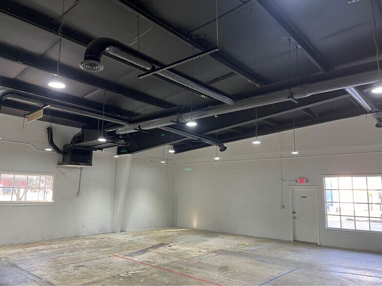 More Photos Of 2208 Danville Rd SW, Decatur Office For Lease