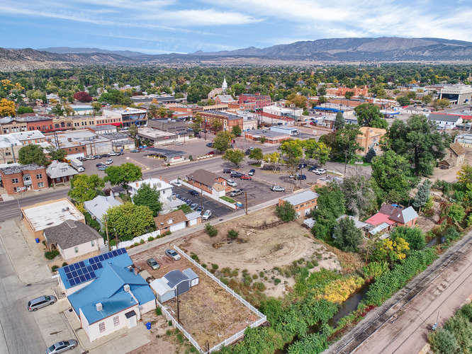 More Photos Of 512 Royal Gorge Blvd, Canon City Restaurant For Sale