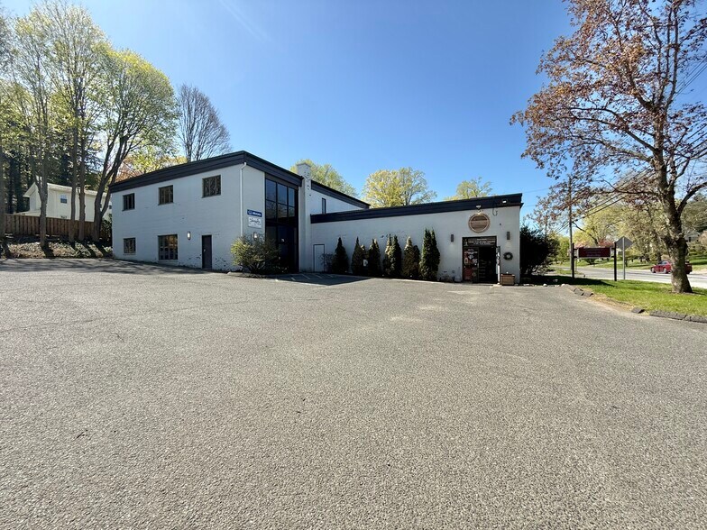 More Photos Of 73 Main St S, Woodbury Storefront Retail Office For Sale